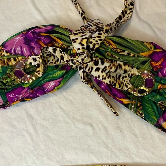 Victoria’s Secret Leopard jungle print sexy Bikini - Picture 6 of 8